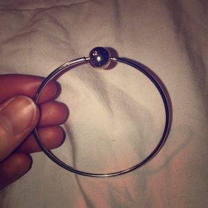 AUTHENTIC Pandora Essence Bangle